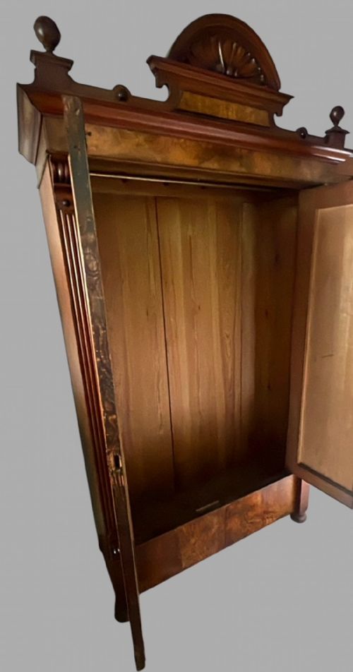 A GRUNDERZEIT WALNUT VENEERED WARDROBE - ADDITIONAL PHOTO 3