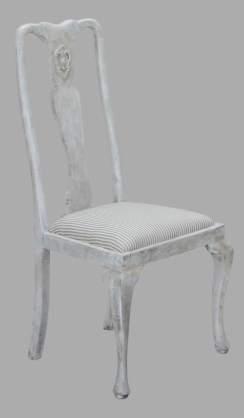 AN ATTRACTIVE SET OF EIGHT C1920 PAINTED DINING CHAIRS - ADDITIONAL PHOTO 1