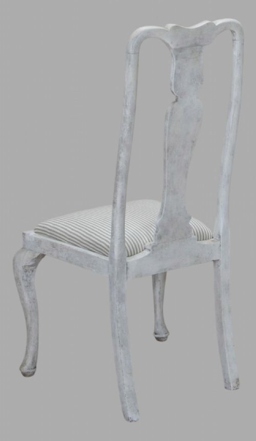 AN ATTRACTIVE SET OF EIGHT C1920 PAINTED DINING CHAIRS - ADDITIONAL PHOTO 3