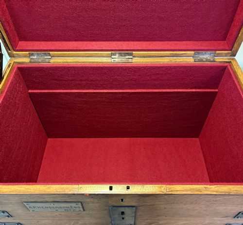 VICTORIAN METALBOUND PAINTED TRAVELLING TRUNK WITH RED INTERIOR - ADDITIONAL PHOTO 6