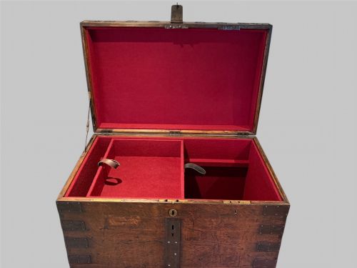 VICTORIAN IRONBOUND OAK SILVER CHEST BOND STREET SILVERSMITH RETAILER - ADDITIONAL PHOTO 4