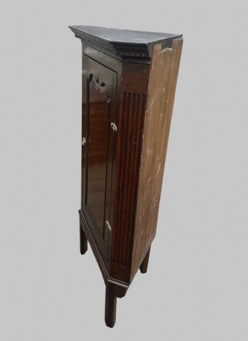 LATE 19TH CENTURY MAHOGANY CORNER CUPBOARD ON STAND - ADDITIONAL PHOTO 2