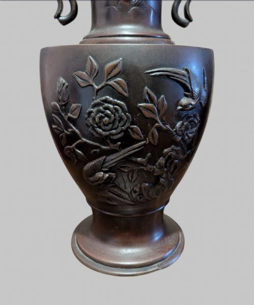A PAIR OF JAPANESE MEIJI PERIOD BRONZE VASES - ADDITIONAL PHOTO 4