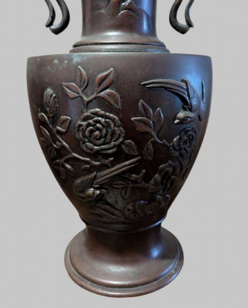 A PAIR OF JAPANESE MEIJI PERIOD BRONZE VASES - ADDITIONAL PHOTO 5