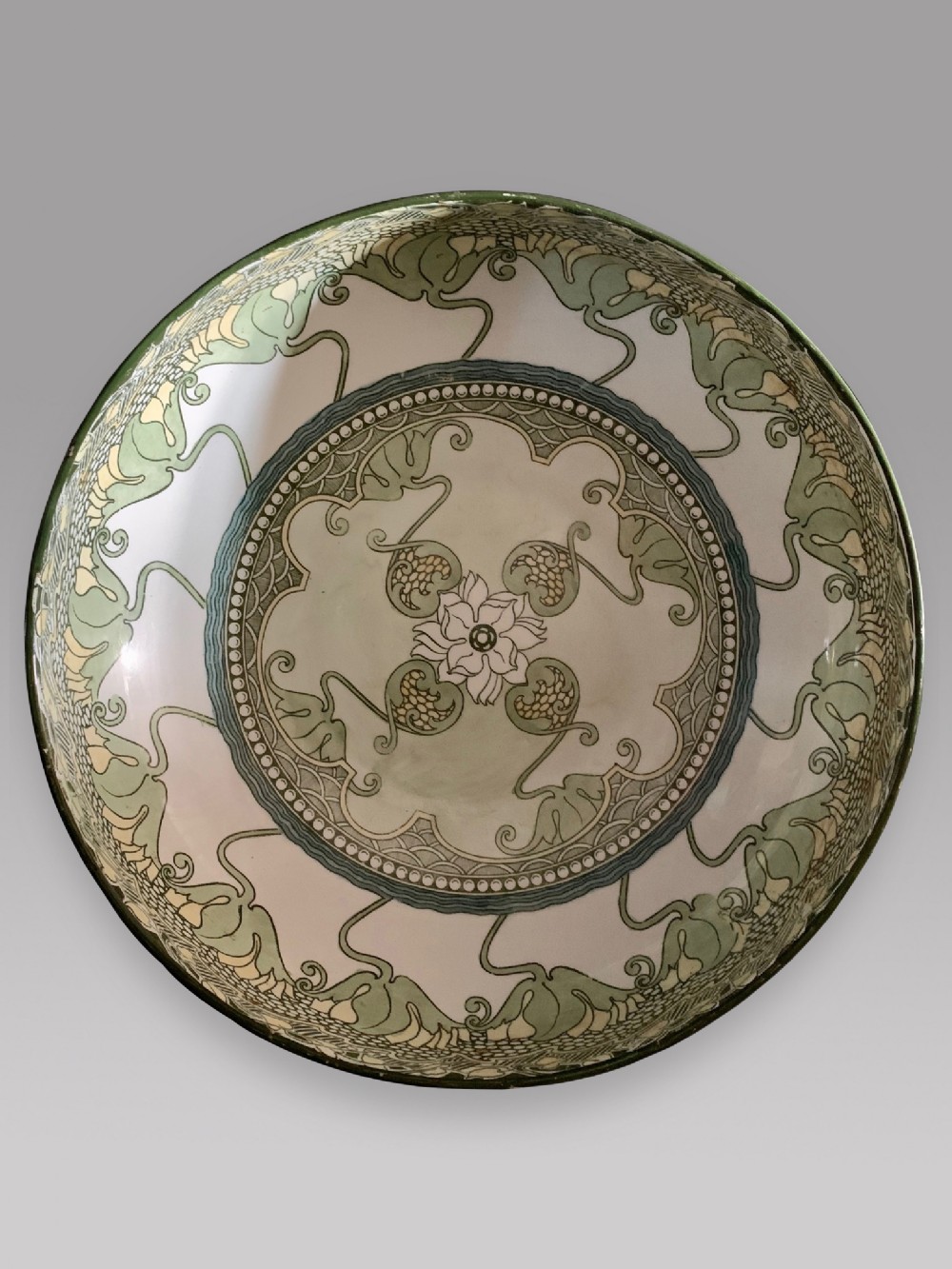 A Art Nouveau Doulton Burslem Kemscott Wash Bowl
