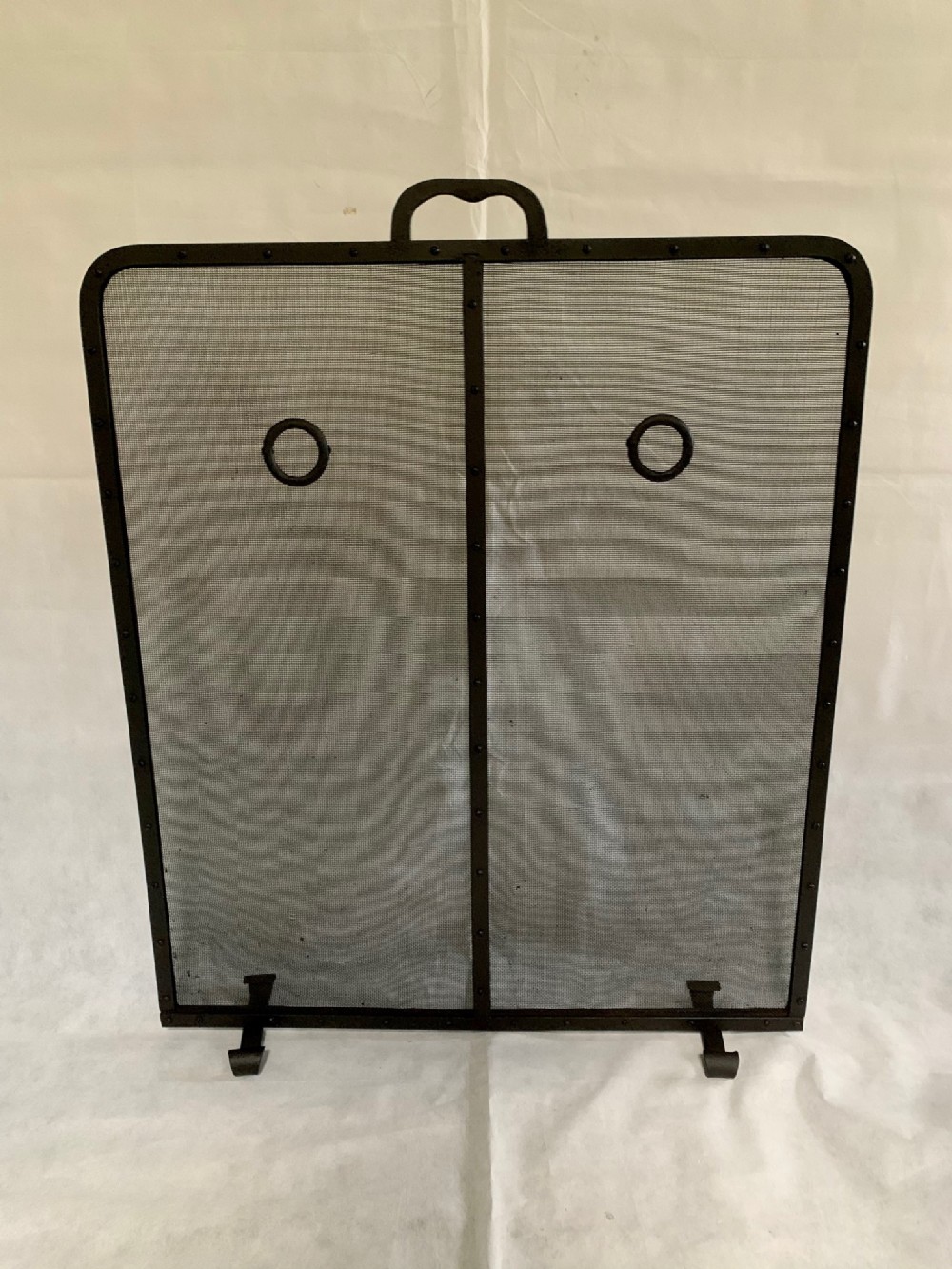 A Good Sized Medium Fire and Spark Guard 