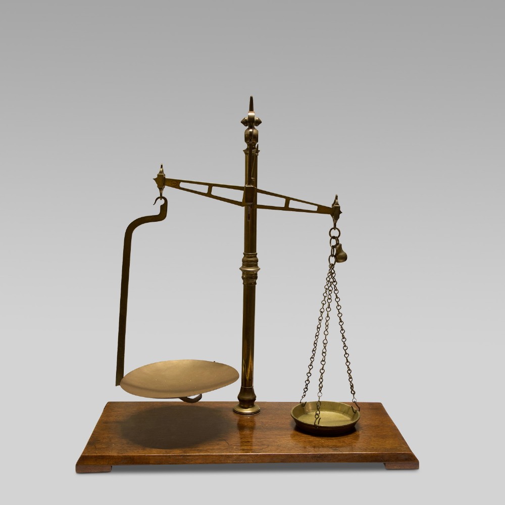 Late 19thC English Southampton scales set 