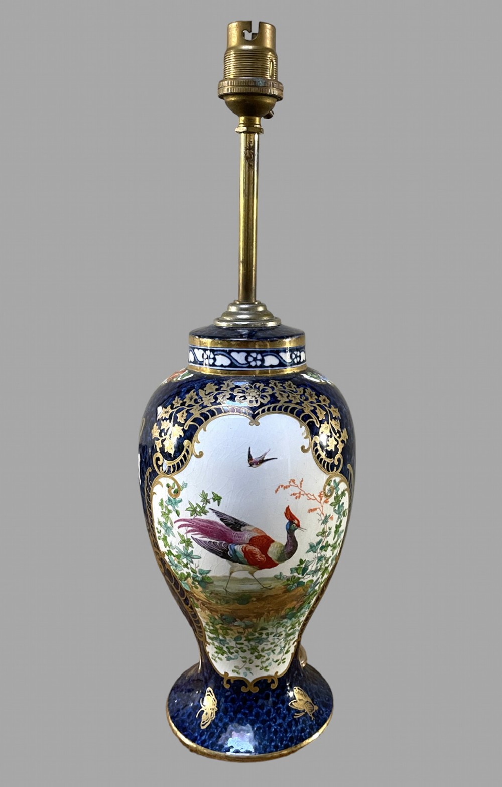 A c1925 Booths Silicone China Lamp