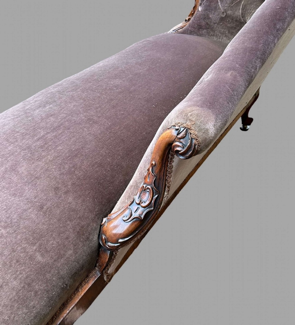 A Victorian Walnut Chaise Longue View V