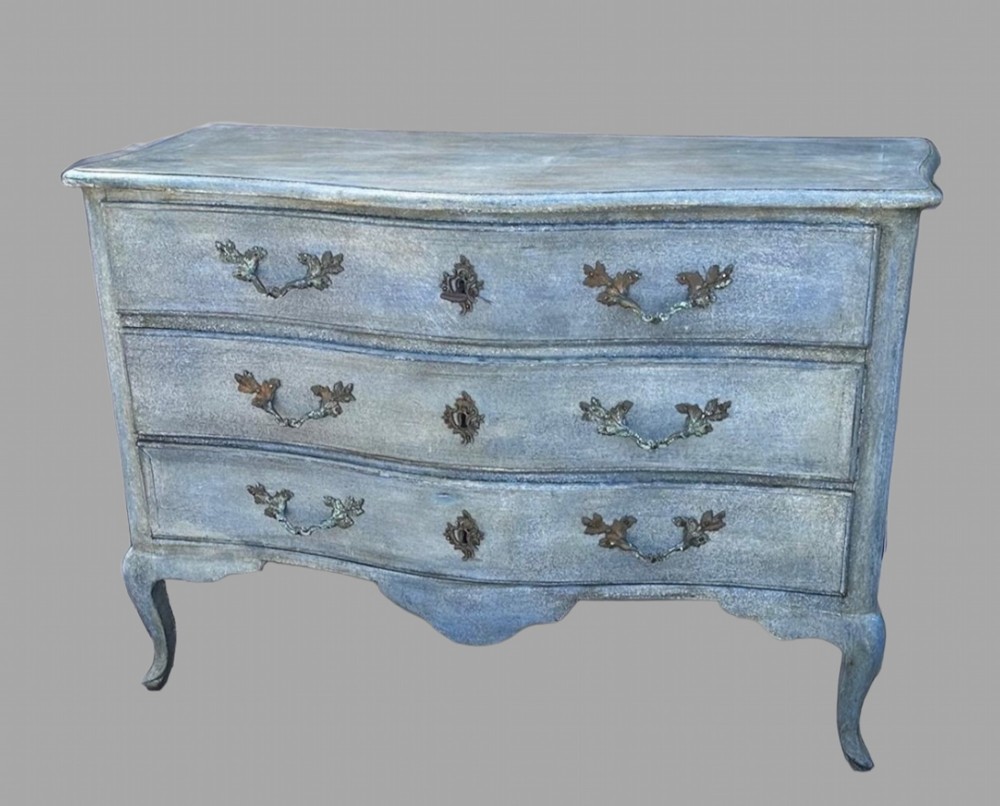 An Attractive 19thc Italian Painted Serpentine Commode Chest