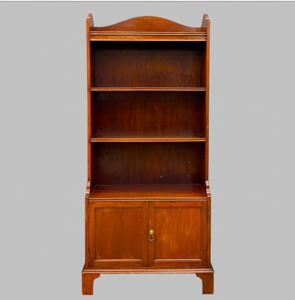 A Attractive Edwardian Mahogany Waterfall Bookcase