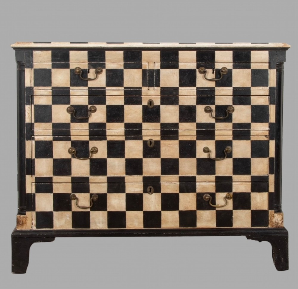 A Lovely Decorative Chequered Painted Chest of Drawers c1780 