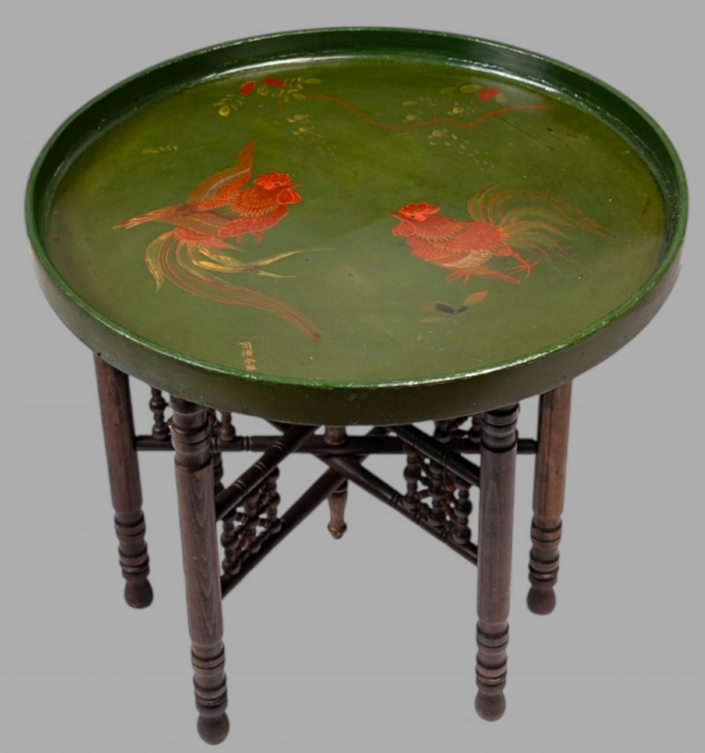 A Late C19th Green Lacquer Japanese Tray with Fighting Cocks