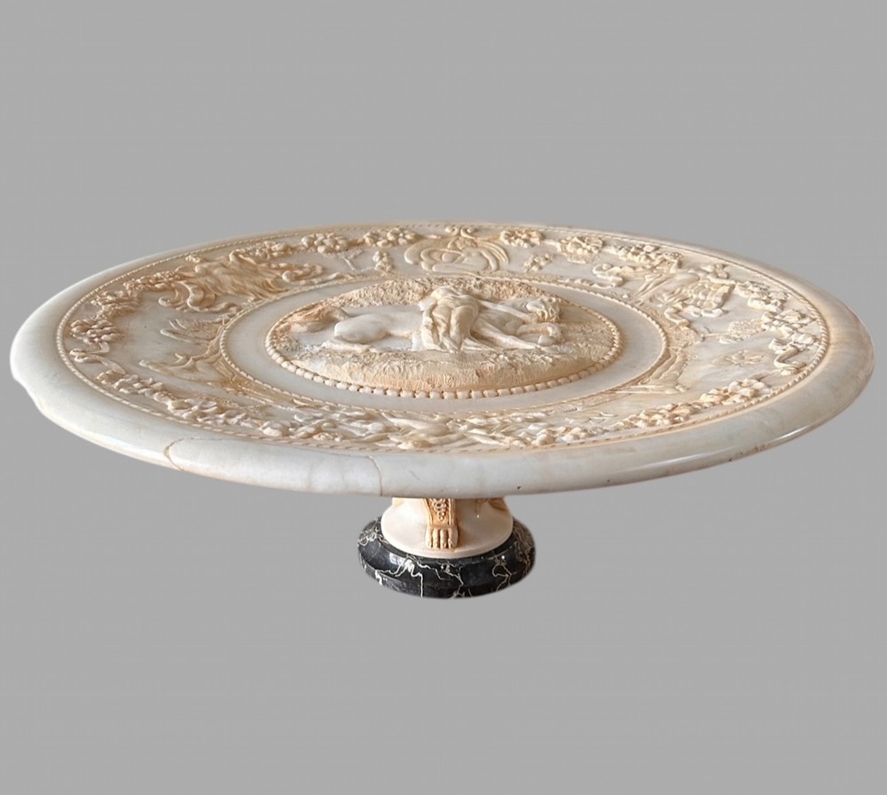 A Highly Decorative Large Italian Marble Tazza c1860