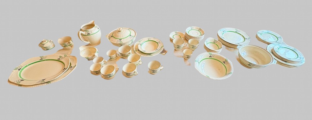 Part Earthenware Art Deco 'Alfred Meakin' Perth Dinner/Tea Service