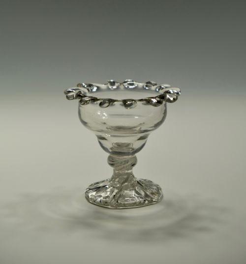 SMALL OPAQUE TWIST SWEETMEAT GLASS WITH 'DOGS TOOTH' BORDER ENGLISH C1765 - ADDITIONAL PHOTO 3