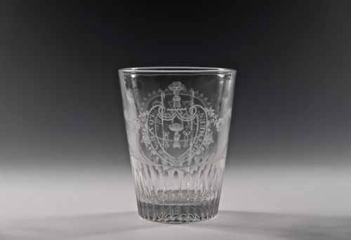 large engraved heraldic tumbler english c1790 - CATEGORY: ANTIQUE GLASS - DATED 18TH CENTURY