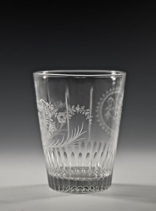 LARGE ENGRAVED HERALDIC TUMBLER ENGLISH C1790 - ADDITIONAL PHOTO 2