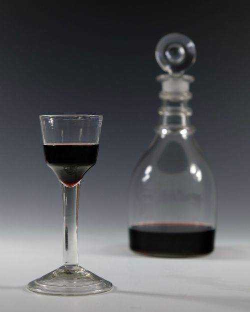 PLAIN STEM WINE GLASS WITH FOLDED FOOT ENGLISH C1760 - ADDITIONAL PHOTO 2