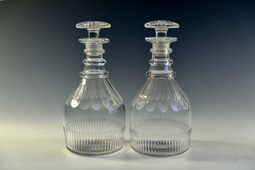 FINE PAIR OF CLASSIC DECANTERS ENGLISH C1830 - ADDITIONAL PHOTO 1
