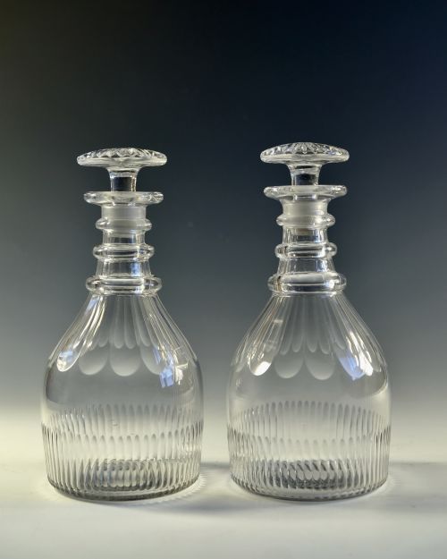 FINE PAIR OF CLASSIC DECANTERS ENGLISH C1830 - ADDITIONAL PHOTO 2