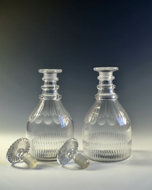 FINE PAIR OF CLASSIC DECANTERS ENGLISH C1830 - ADDITIONAL PHOTO 3