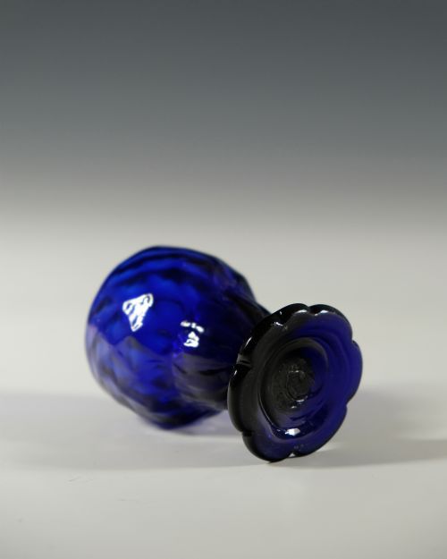 BLUE BONNET GLASS ENGLISH C1780 - ADDITIONAL PHOTO 3