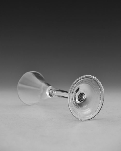 PLAIN STEM DRAWN TRUMPET WINE GLASS C1760 - ADDITIONAL PHOTO 3