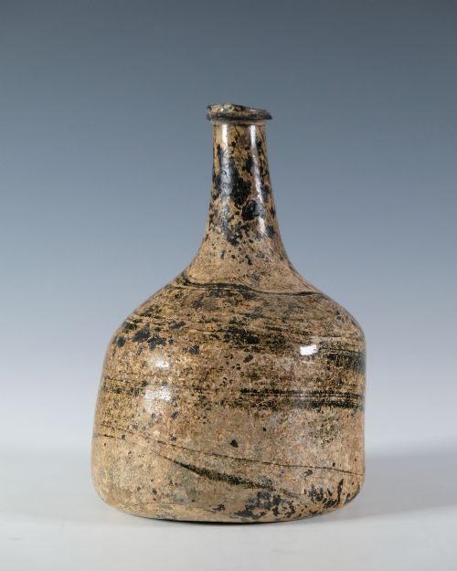 WIDE BODIED MALLET DECANTER ENGLISH C1725 - ADDITIONAL PHOTO 5
