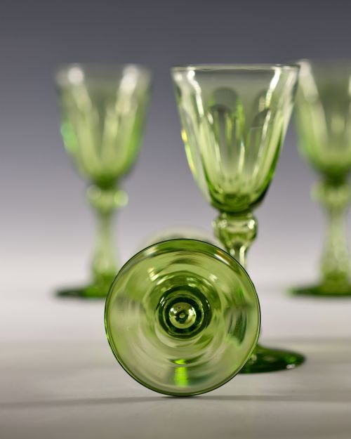 SET OF SIX ANTIQUE WINE GLASSES APPLE GREEN ENGLISH C1850 - ADDITIONAL PHOTO 4