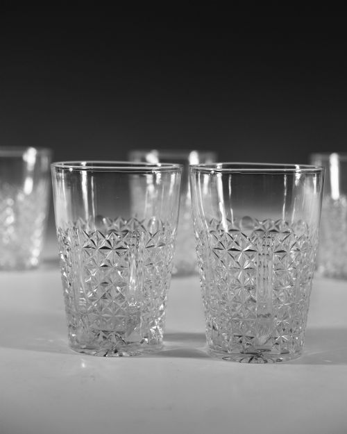 ANTIQUE CUT GLASS TUMBLERS SET OF FIVE ENGLISH C1890 - ADDITIONAL PHOTO 2