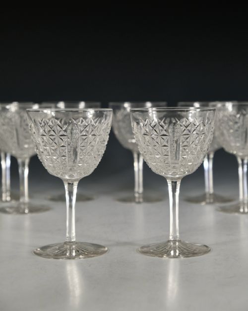 ANTIQUE WINE GLASSES SET OF EIGHT ENGLISH C1880 - ADDITIONAL PHOTO 3