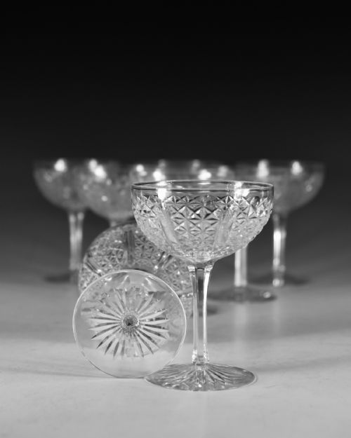 ANTIQUE CHAMPAGNE GLASSES SET OF EIGHT ENGLISH C1880 - ADDITIONAL PHOTO 3