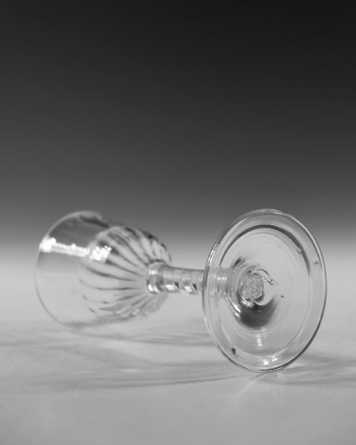 ANTIQUE WINE GLASS AIR TWIST ENGLISH C1755 - ADDITIONAL PHOTO 2