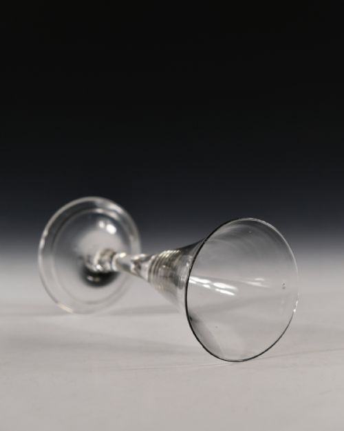 ANTIQUE GLASS PLAIN STEM WINE GLASS ENGLISH C1750 - ADDITIONAL PHOTO 3