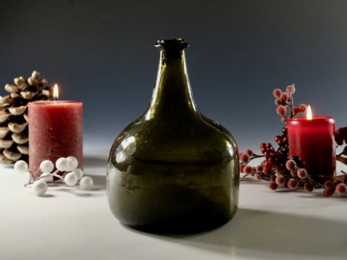 ANTIQUE GLASS MALLET WINE BOTTLE ENGLISH C1725 - ADDITIONAL PHOTO 1