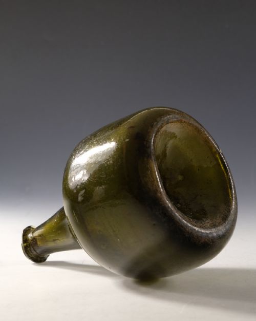 ANTIQUE GLASS MALLET WINE BOTTLE ENGLISH C1725 - ADDITIONAL PHOTO 5