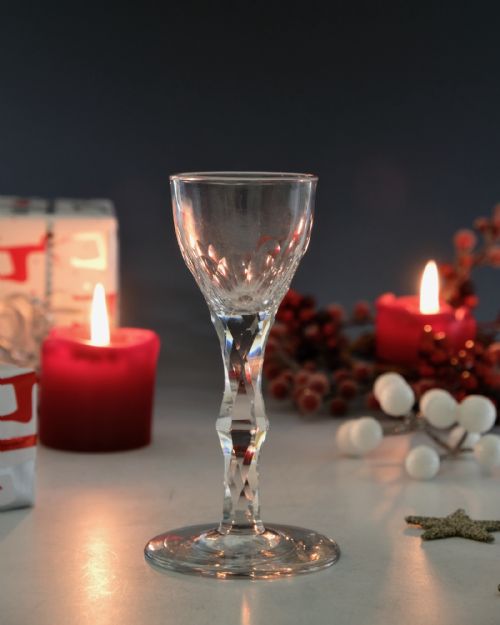 ANTIQUE GLASS FACET STEM WINE GLASS ENGLISH C1780 - ADDITIONAL PHOTO 1
