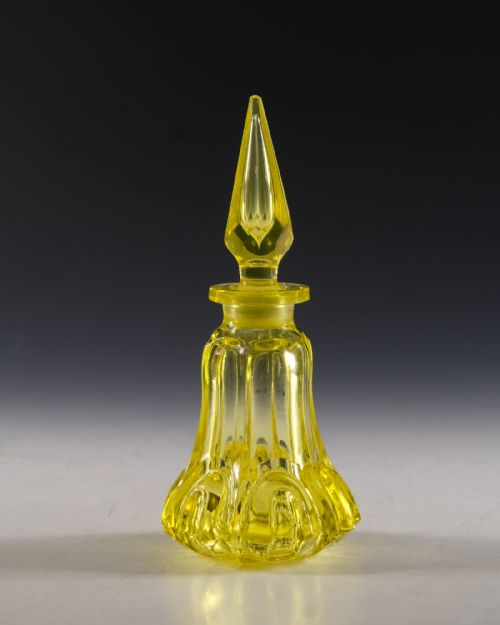 ANTIQUE GLASS SCENT BOTTLE ENGLISH C1880 - ADDITIONAL PHOTO 3