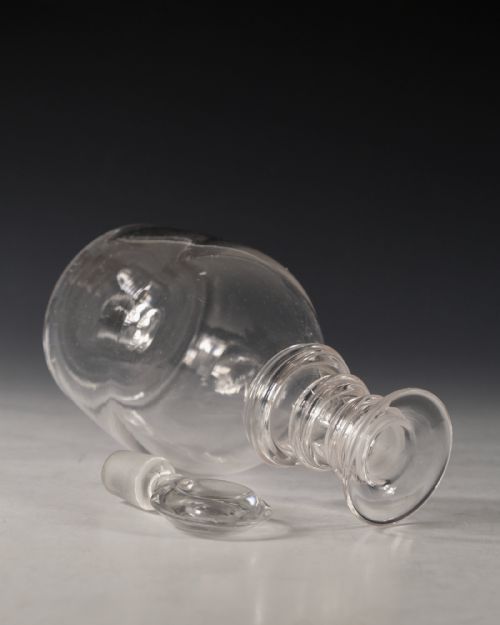 ANTIQUE GLASS DECANTER HALF SIZE ENGLISH C182 - ADDITIONAL PHOTO 5