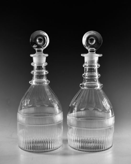 ANTIQUE GLASS PAIR OF DECANTERS ENGLISH C1830 - ADDITIONAL PHOTO 2