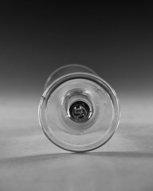 ANTIQUE GLASS PLAIN STEM DRAWN TRUMPET WINE GLASS C1760 - ADDITIONAL PHOTO 4