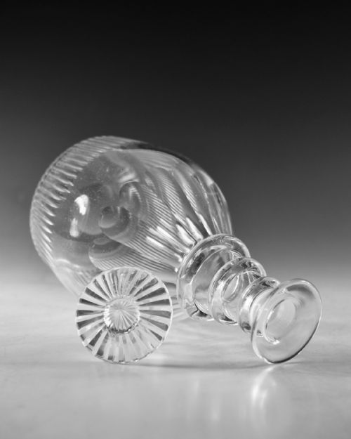 ANTIQUE GLASS DECANTER ENGLISH C1830 - ADDITIONAL PHOTO 4