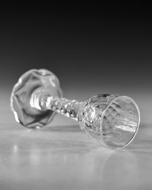ANTIQUE GLASS FACET STEM WINE GLASS ENGLISH C1780 - ADDITIONAL PHOTO 7