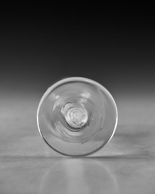 ANTIQUE GLASS OPAQUE TWIST WINE GLASS ENGLISH C1770 - ADDITIONAL PHOTO 4