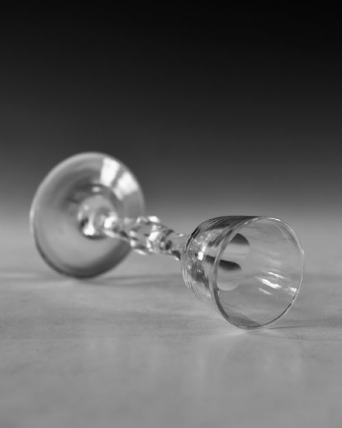 ANTIQUE GLASS FACET STEM WINE GLASS ENGLISH C1780 - ADDITIONAL PHOTO 3