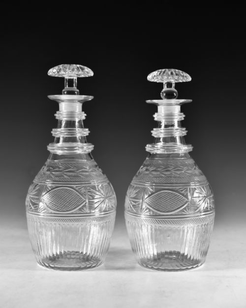 ANTIQUE GLASS PAIR OF DECANTERS IRISH C1820 - ADDITIONAL PHOTO 1