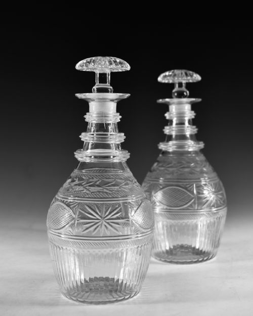 ANTIQUE GLASS PAIR OF DECANTERS IRISH C1820 - ADDITIONAL PHOTO 2