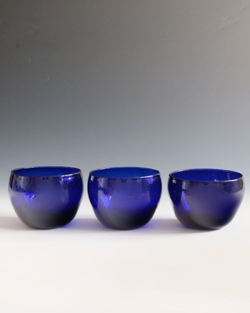 ANTIQUE GLASS THREE BLUE FINGER BOWL ENGLISH C1830 - ADDITIONAL PHOTO 1