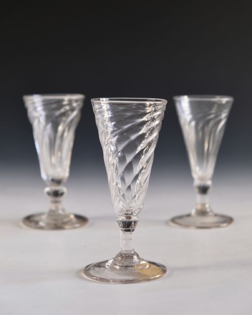 ANTIQUE GLASS THREE WRYTHEN ALE GLASSES ENGLISH C1800 - ADDITIONAL PHOTO 3